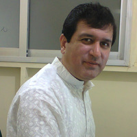 Tahir  Mukhtar