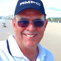 Ricardo M Pinto-Coelho