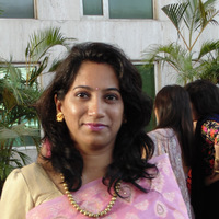 Tejashree  Dabholkar