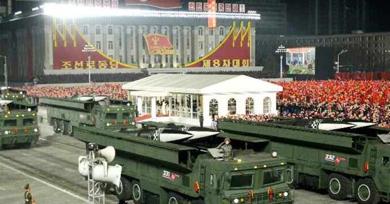 北朝鮮が短距離弾道ミサイル2発 米空母展開へ対抗か