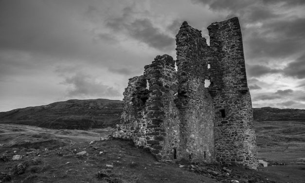 “Live not by Lies” <em>The Classical Difference</em> Interviews Rod Dreher