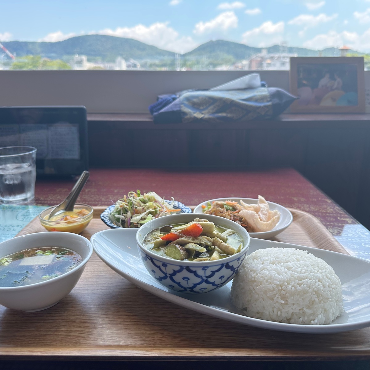 【京都七条駅徒歩1分】最高のロケーション！鴨川を眺めながらタイ料理が楽しめる！キンカーオ🇹🇭に行ってきた❤︎
