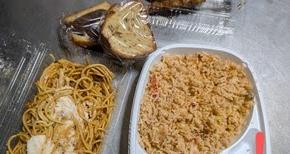 2025/11/03 Mon 晴ときどき雨 お得で美味しい・バザー開催！