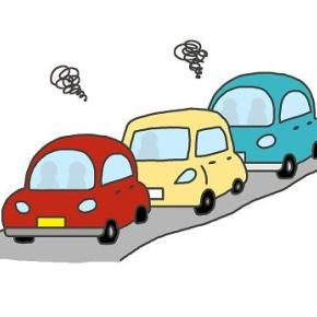 駅前の車は混んで渋滞してました…（今日はプロ野球誕生の日）