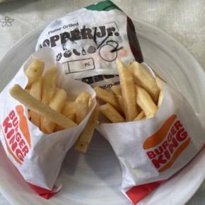 バーガーキングのハーフカットが便利でした