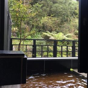 黒い温泉｜薩摩黒温泉 山華（さんが）【リーピート情報】