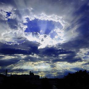 光芒は Made in ソラの工房 ── 続・残夏日記 令和七年十一月十九日（水）