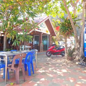 チュンポーンのローカルに教えてもらった海沿いレストラン