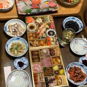 2026年1月スタート 12月の思い出画像 紅葉 クリスマスマーケットのマグカップ おせち料理