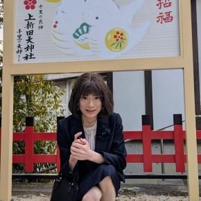 新年はレディーススーツで…