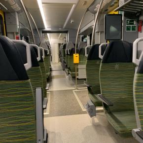 ワルシャワ空港からワルシャワ中央駅まで、電車で行く方法