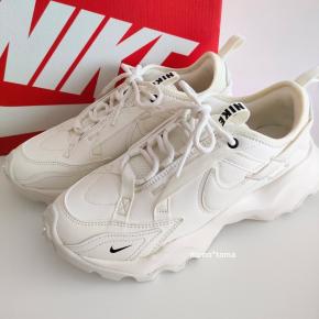 【NIKE】買ってよかった！履き心地最高なスニーカー＊ETVOS薬用ホワイトニングクリアセラムW