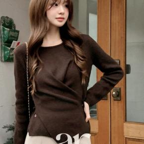 カジュアルからオシャレなオフィスルックまで揃えている！大人可愛い女性の韓国ファッション通販【アットランス】を紹介！