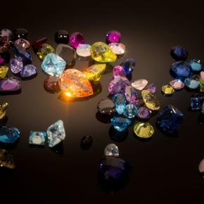 タカラジェンヌの「姿」は、誰のものなのか──退団後に使えなくなる理由を考える