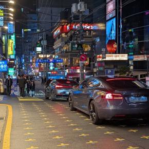 江南❸大都市のど真ん中に❝キム・ソンホ❞ssi見っけ！完全復活の予感に思わず動画を回していました