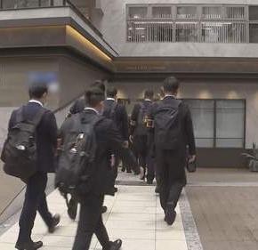 退職代行「モームリ」に弁護士法違反の疑い｜非弁行為で警視庁が家宅捜索へ