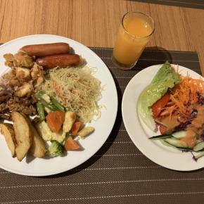 バリ観光二日目のホテルでの朝食