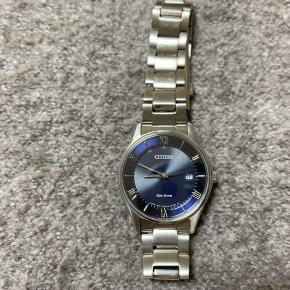 普段使いの腕時計 ｜転んで指を痛めた