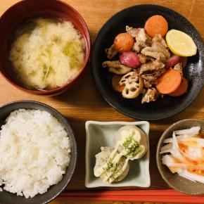 根菜の晩ごはん。今年のクリスマス（息子のプレゼント）