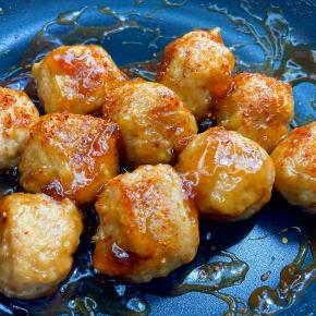 【素朴飯研究部】冷凍肉だんごで『たれつくね』を作ってみた！