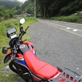 霧雨の朝に行くとっておきの場所(3) 鶴川に沿って