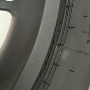 レブル250タイヤひび割れ