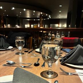 お食事も美味しゅうございました！オーロラツアー 2509⑩