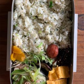 お弁当（夫）220806 フリージアのお花