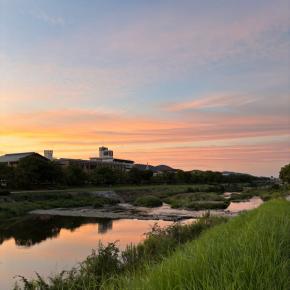 空間は圧迫しないのに、気持ちを圧迫するモノ