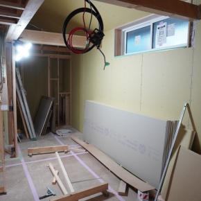 内装｜大工造作－3「星久喜の住まいⅡ」千葉市中央区｜自然素材と高性能を両立した注文住宅