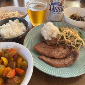 ハンバーグとミスジで晩酌