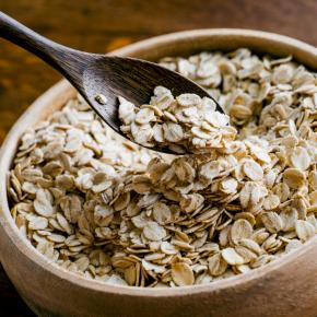 オートミールで食べて引き締める：高たんぱく×腸活レシピ