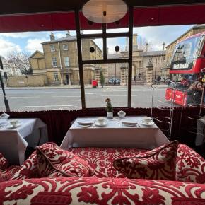 150人が押しかける