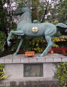 還暦目前、20年連れ添った愛車と別れを考える日｜おっさんが“かわいい軽自動車”に♡でも乗り心地大事