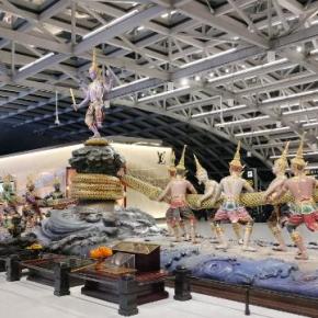 日本一時帰国： スワンナプーム空港から成田空港へ。