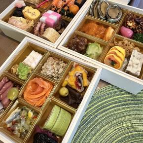 三が日は初詣や初お買い物