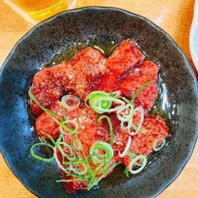 新世界・西成おひとりさまはしご酒1軒目「ホルモン宗矩」