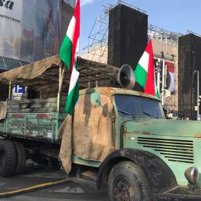 1956年の革命と共和記念日 ハンガリー