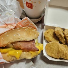 十五夜前のお月見バーガー