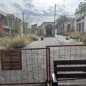 【キプロス旅】ヨーロッパ最大のゴーストタウン・北キプロスの「カパルマルシュ（ヴァロシャ）」｜見学方法と所要時間