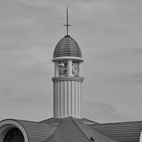 ぷかり桟橋（波に揺れる白い洋館）みなとみらい