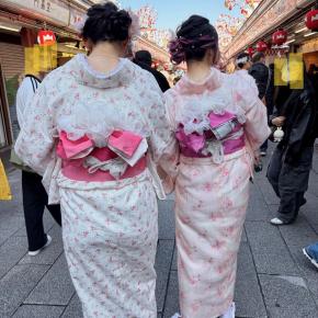 日本帰省中に気が付いたことー観光地で見たレースの着物