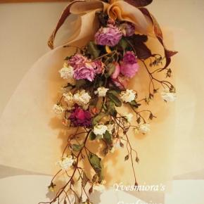 今年最後のバラのスワッグ