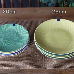 クリスマスイブ目前。目で楽しんだデパ地下と、今日選びたい一枚。