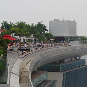 マリーナ ベイ サンズ（2015年10月） ＊旧ブログから転載 スマップのテレビCFで日本人に広く知られたシンガポールを象徴するホテル