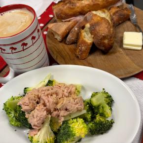 12月29日の食事（朝、昼、晩、おやつ）と運動量