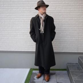 ブラックは使わない！ 大人のメンズファッションにおけるポイントは