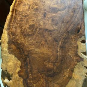 カンボジア産絶滅種海南黄花梨