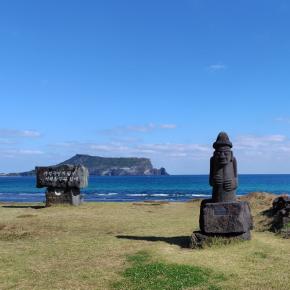 済州島 海と城山日出峰 寄港地ツアー【ミツイオーシャンフジ15】