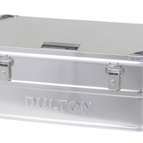 憧れのアルミコンテナを手に入れたら。初心者でもプロ顔負けに仕上がる「大人のカスタム」入門